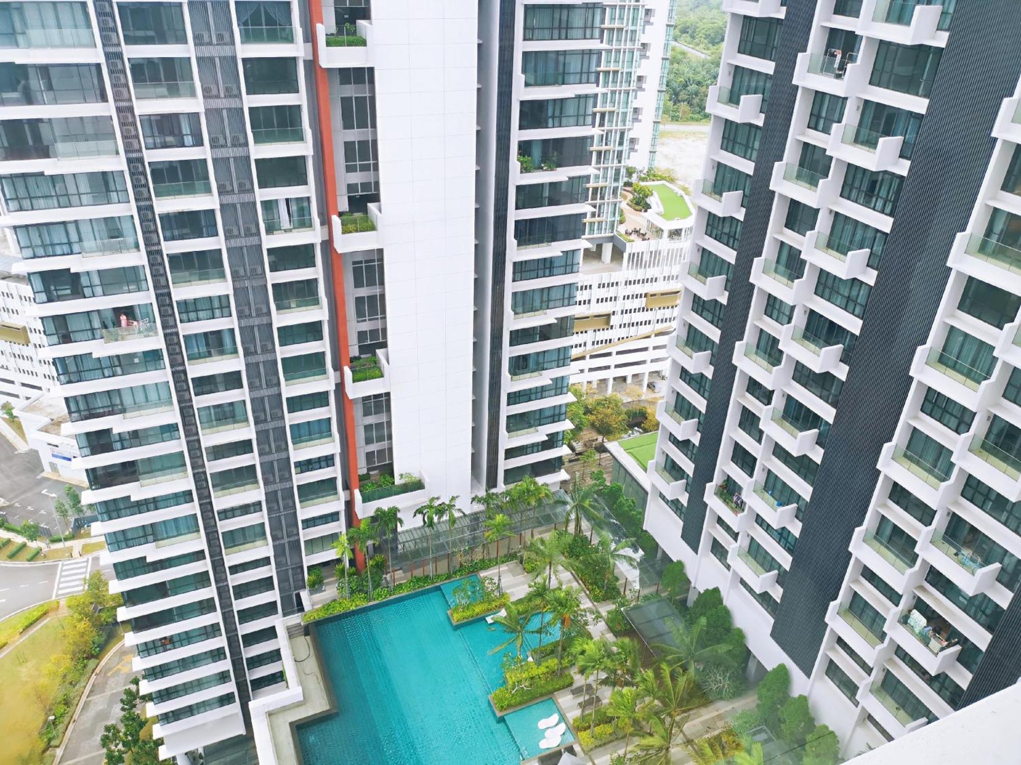 Grand Medini By Rr Jbcity Nusajaya  Bagian luar foto